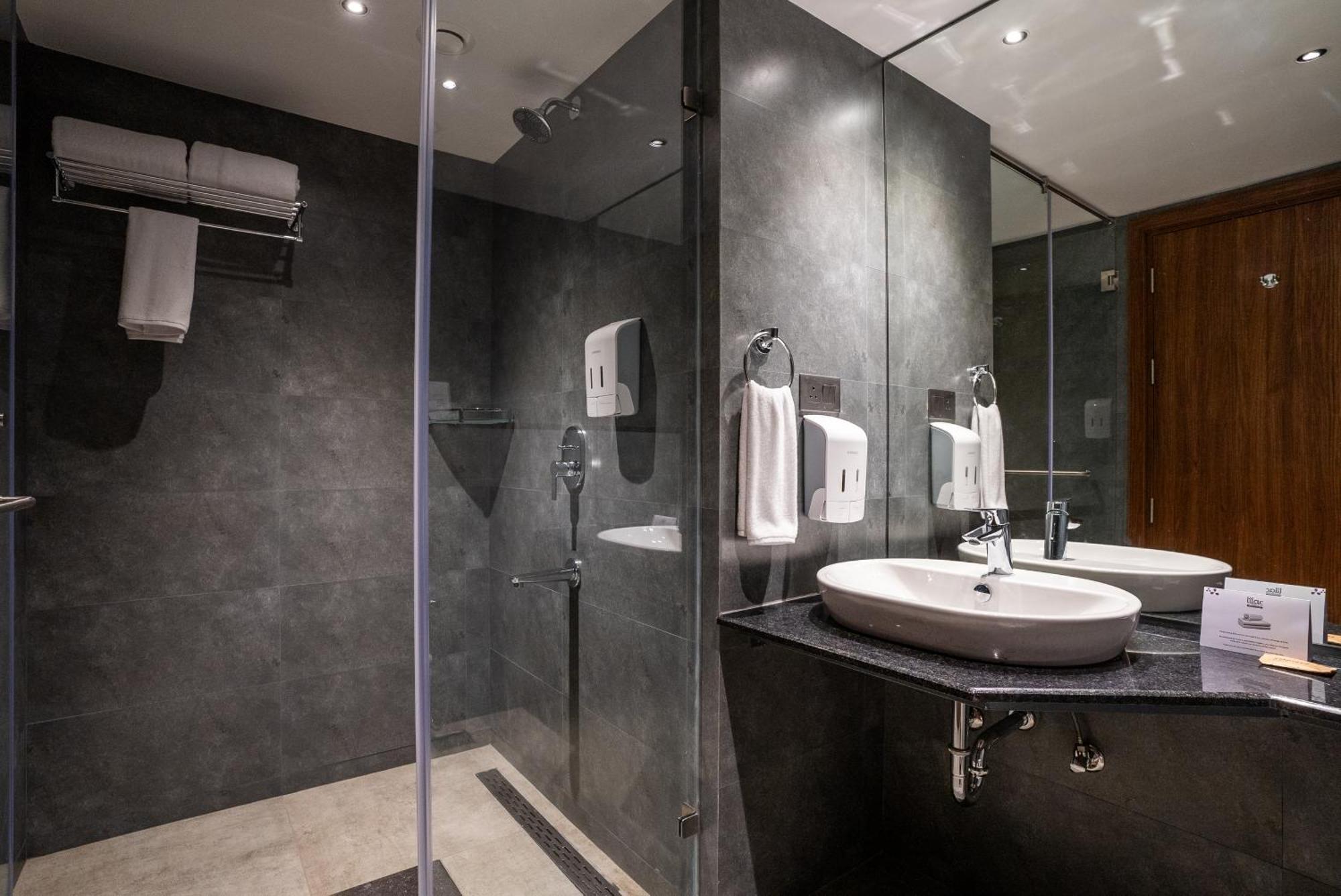 Lilac Hotel Guruvāyūr Habitación foto